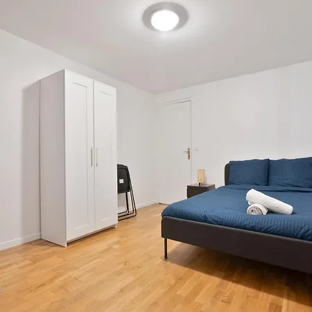 Heart Of 1br-6p Le Marais 8 Free Netflix